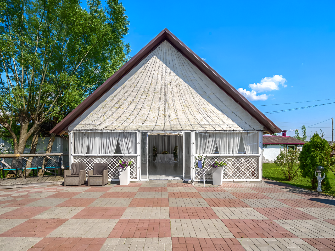 Зелёный островок — банкетный зал